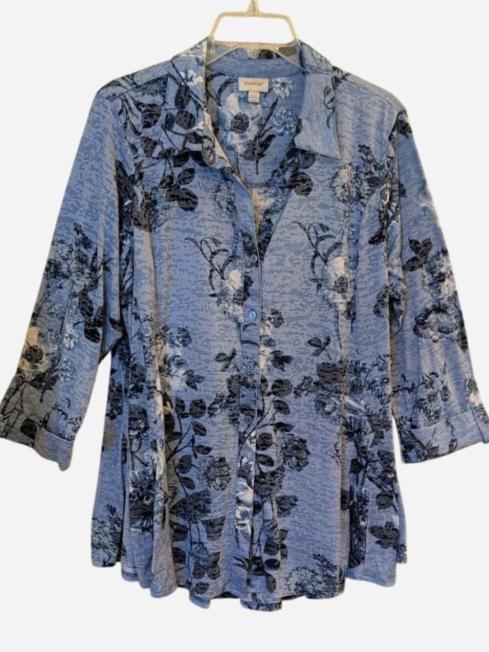 Avenue Women’s Light Blue Black Floral Button-Down Blouse Size 18/20